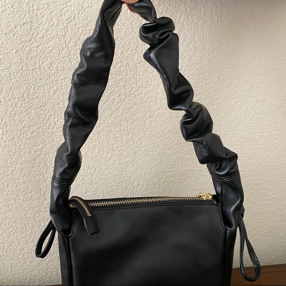 Black Gathered Scrunchie Drawstring Shoulder Bag Purse | B6 - Picture 3 of 10
